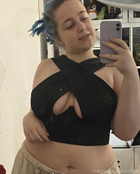 leorarose star porn img