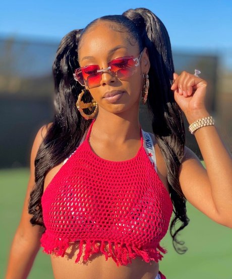 amateur blonde onlyfans naked pics