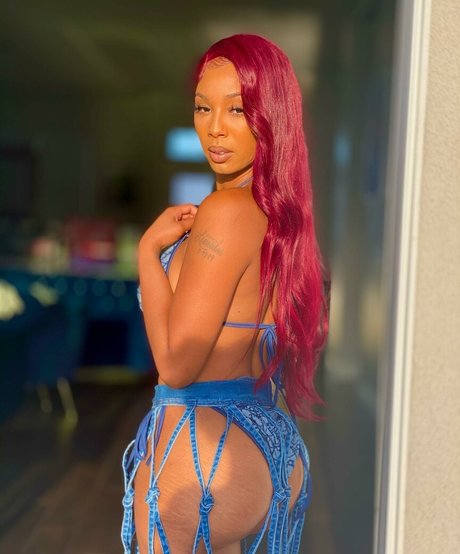 royalty24kt model pretty archive