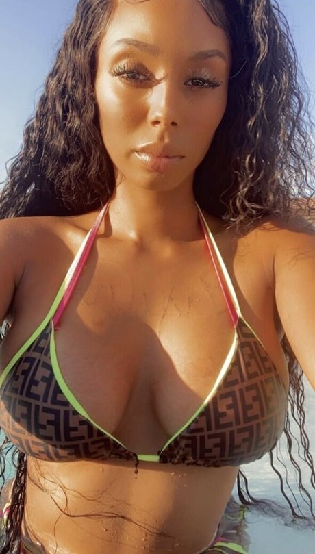 royalty24kt Quick photo