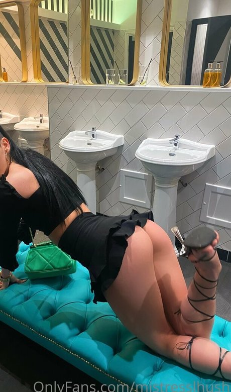 mistresslhush hot star pics