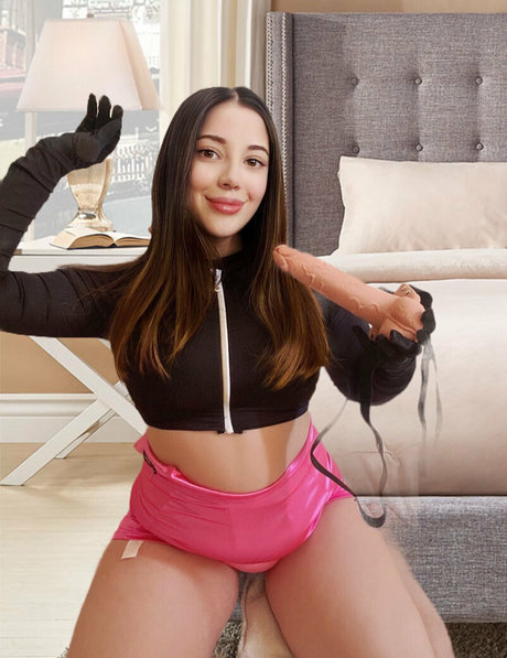 youritalianpetite model hd img