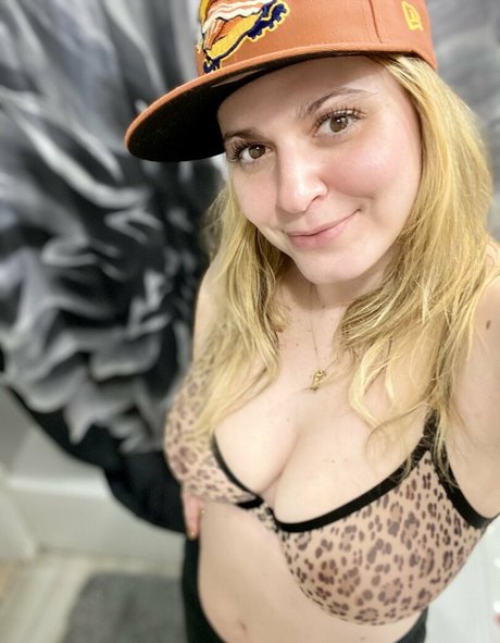 lindsaymariefelton model exclusive pictures