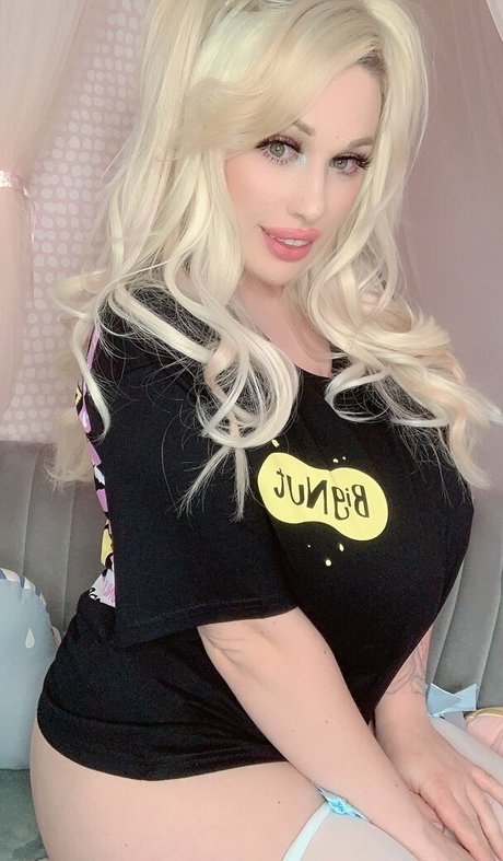 Lily Madison pornographic actress images