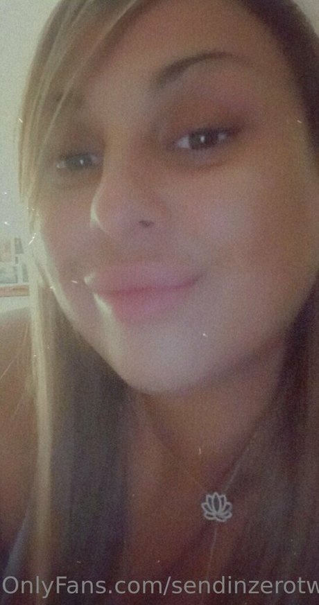 sendinzerotwo model pretty pic