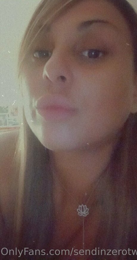 sendinzerotwo model pretty pic