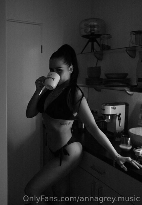 big booty latina onlyfans exclusive pic