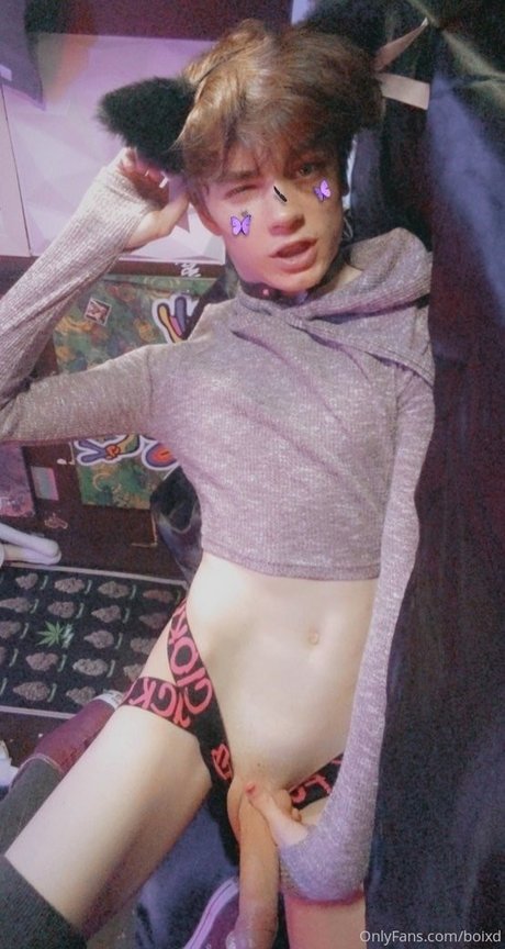 femboixd sexy model image