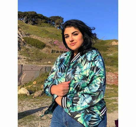 Charlotte Godoy pornstar archive