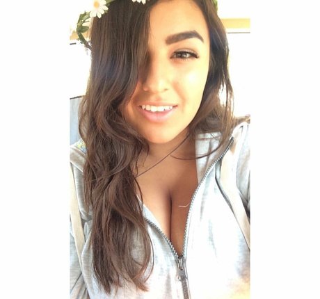 Charlotte Godoy adult star photos