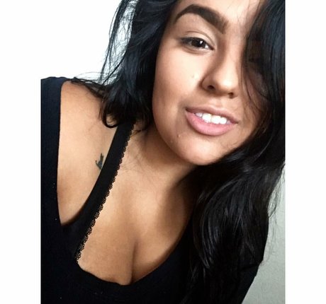 Charlotte Godoy pretty star archive