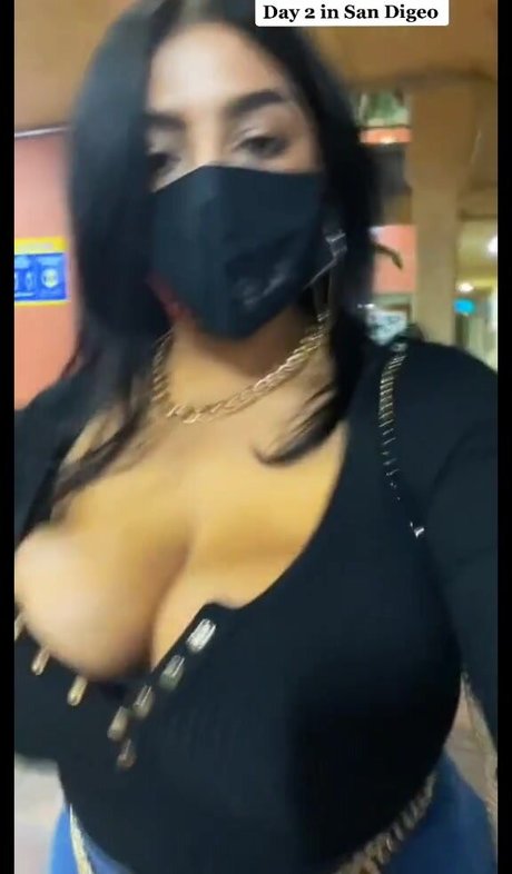 Charlotte Godoy star sex archive