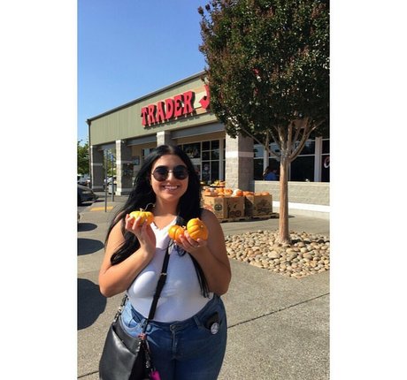 Charlotte Godoy high quality actress img