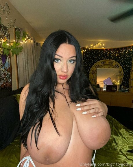 bigt1ttyfairy sexy pornstar pics