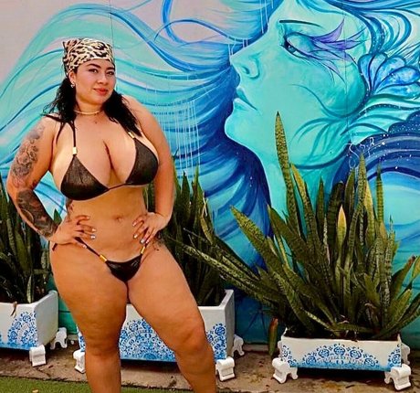 Erica Blaalz perfect model gallery