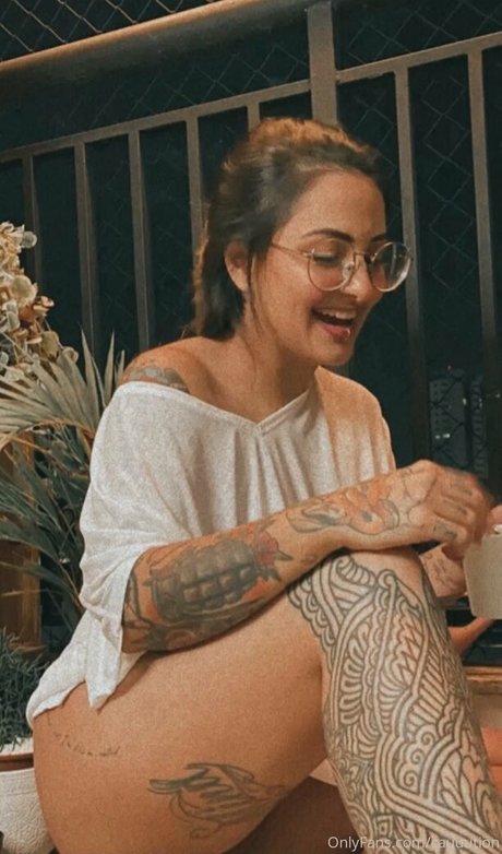 shemale handjob onlyfans adult photos