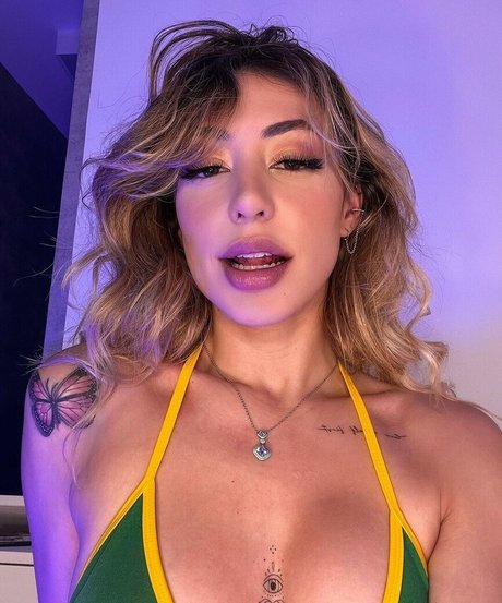 Nicole Louise perfect actress galleries