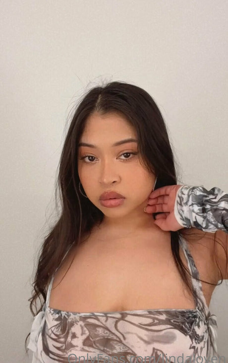 lindaloven pornstar sexy images