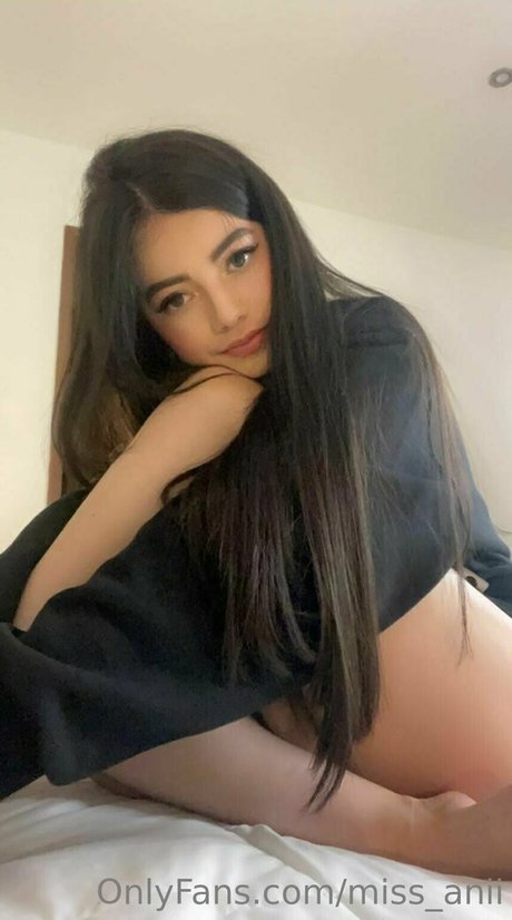 miss anii star naked photos