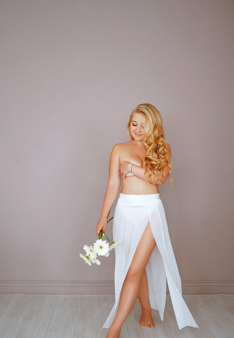 blondeany pornographic model photos