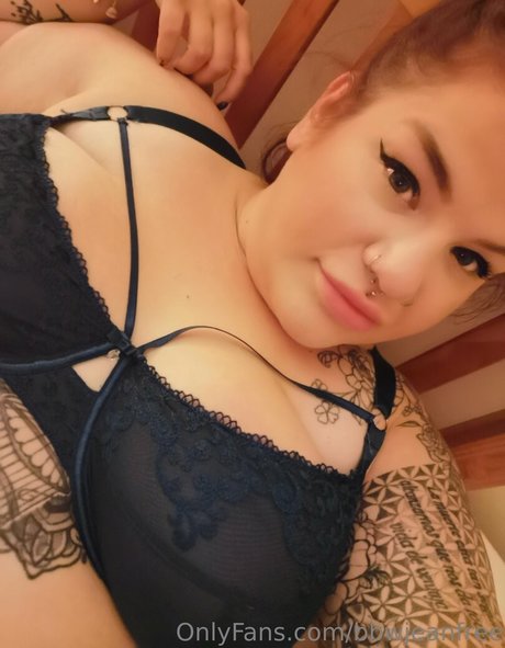 bbwjeanfree pretty model img