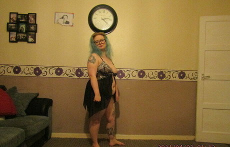 littleh93 pornstar naked img