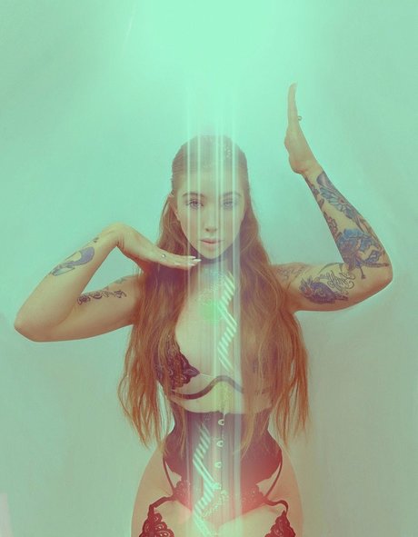 asian top onlyfans exclusive photo