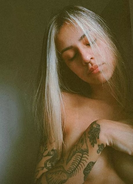 Munique Brum model hot images