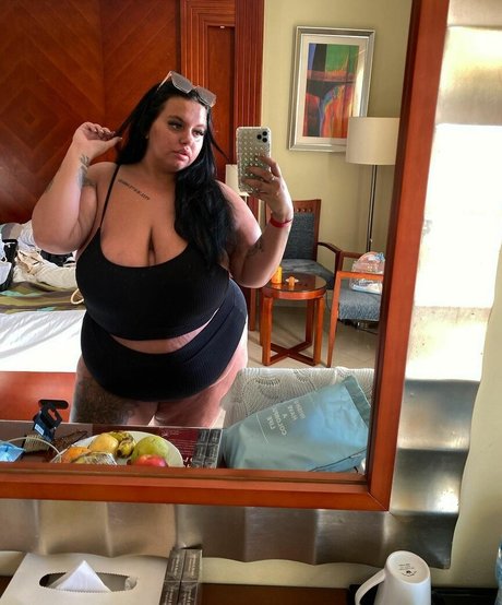 black threesome onlyfans sexy image