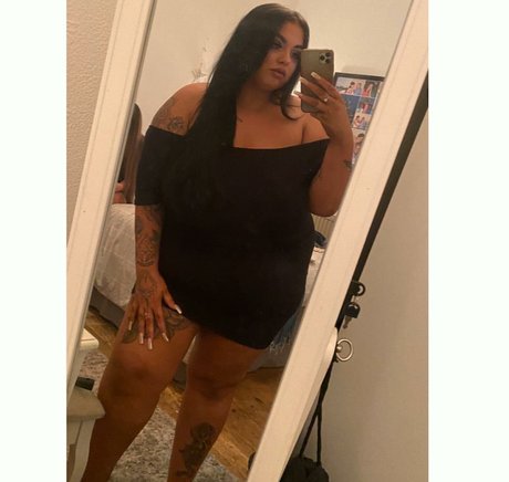 meg bxxx nude star photos