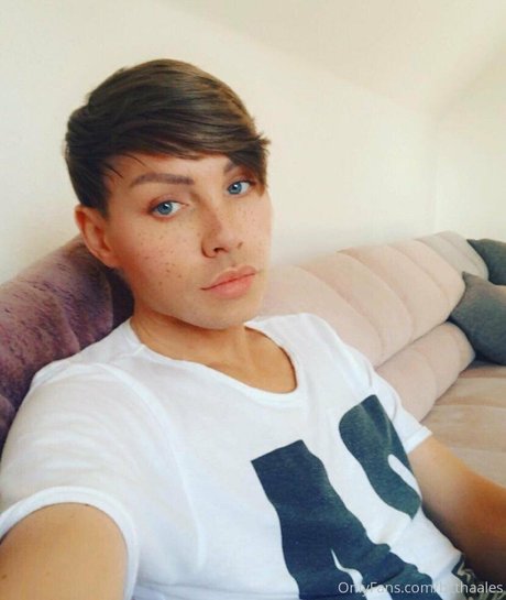 bcthaales nice actress image