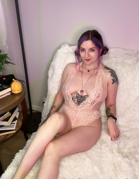 Lunafern model porn archive