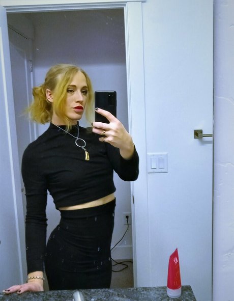 blonde secretary onlyfans adult pic