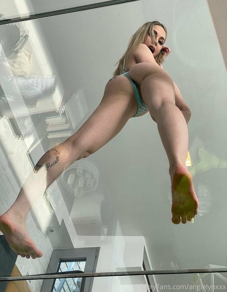 angielynxxx sexy star img