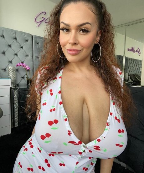 Gia Blaze xxx pornstar galleries