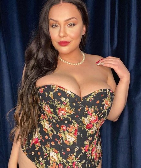 Gia Blaze pornstar free photos