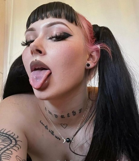 sienafaefree nude model img