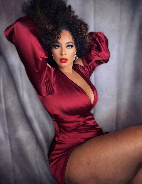 big tits cumshot onlyfans porno archive