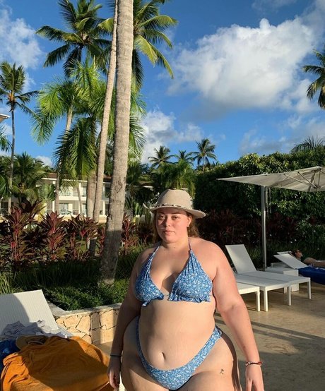 LuciaMaison beautiful pornstar photos