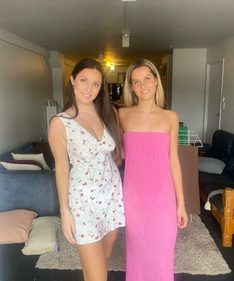 Amber Lee Lockhart model top gallery