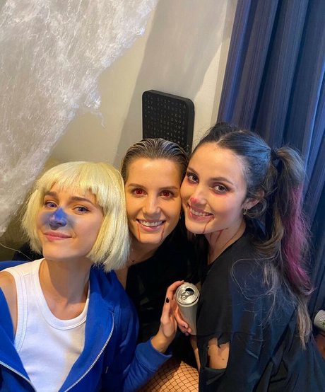 Amber Lee Lockhart model perfect photo