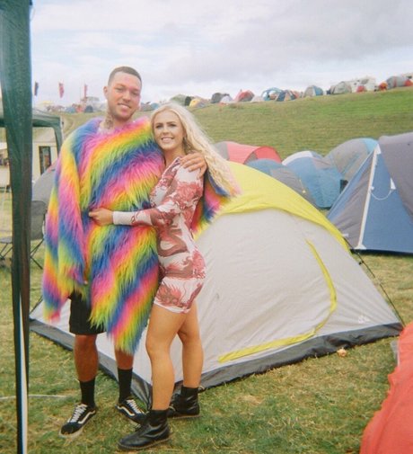 ellaredmond art pornstar pics