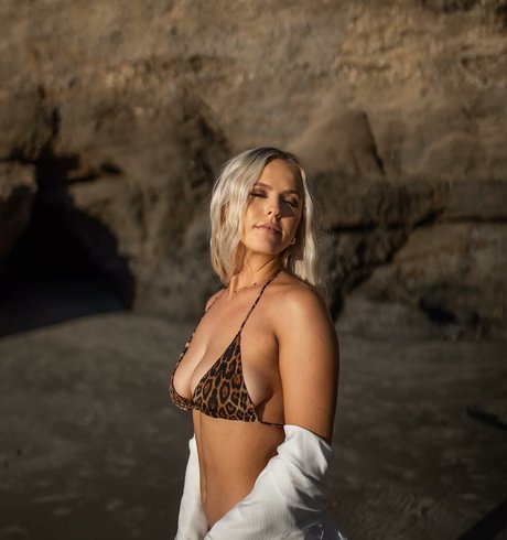 ellaredmond pornstar free pictures