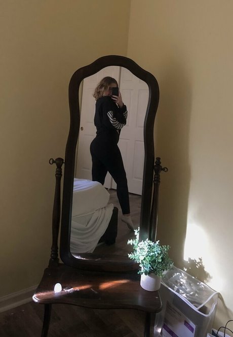 leomonade pornstar nude archive