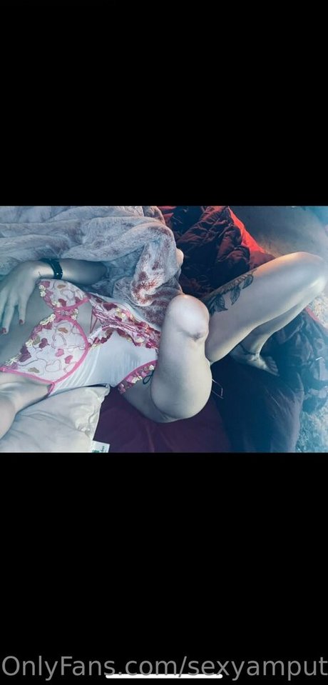 sexyamputee star erotic images