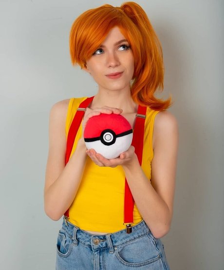 MoonLadyTay free actress pic