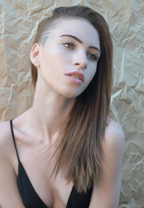 Laura Padilha hd pornstar pictures