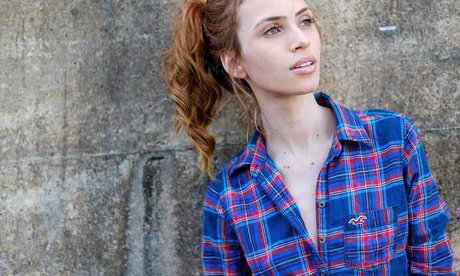 Laura Padilha pretty model photo