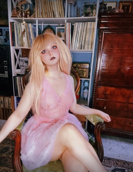 Id0lls model art archive