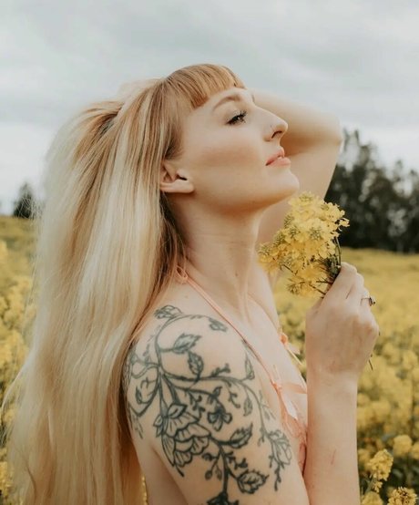 Michaela Green star porn pic